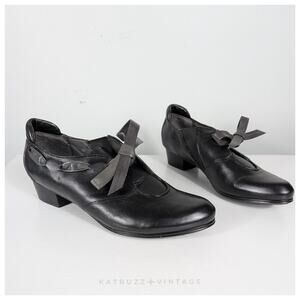 Vintage Loafer Flats Shoes 37 Black Witchy 90s Leather Bow Lace Up Slip On Heel